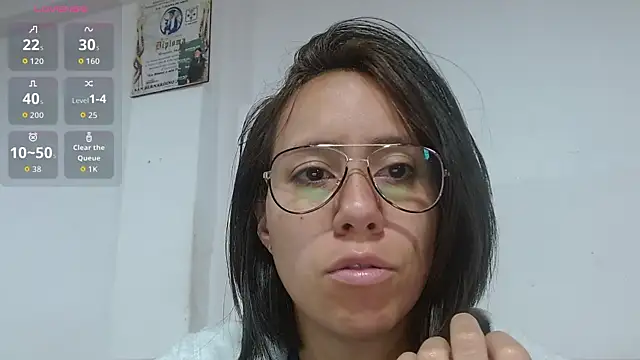 LunaaMorena online show from May 26, 1:43 pm