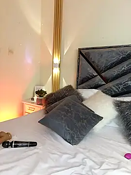 Kari Mendez online show from October 28, 6:41 am