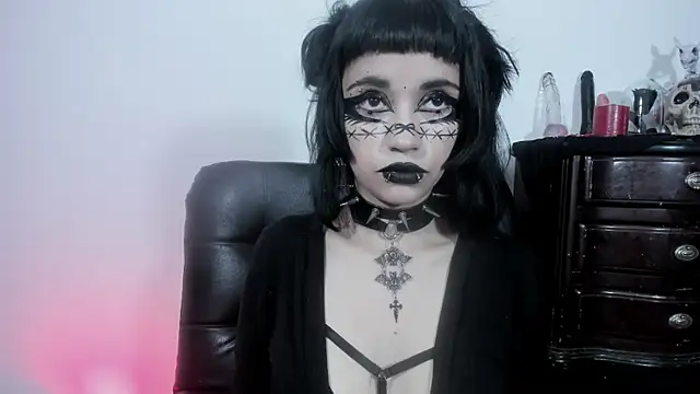 Yueeclipsa online show from December 14, 4:51 am