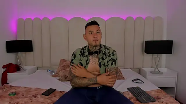 honey madness online show from November 2, 5:27 pm