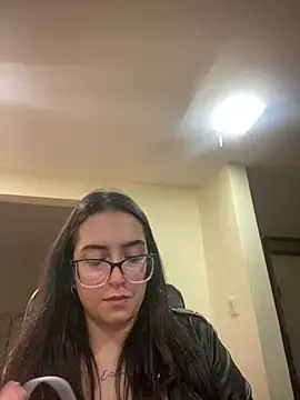 Kloe Novoa online show from April 29, 12:19 pm
