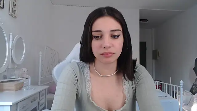 bellefleurrr online show from May 8, 5:27 pm