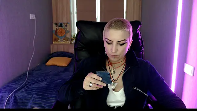 Sweet-n-Strong online show from May 14, 4:35 pm