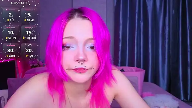 KittieHeart online show from May 19, 11:45 pm