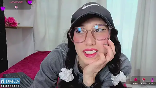 eva delight  online show from May 22, 12:36 pm
