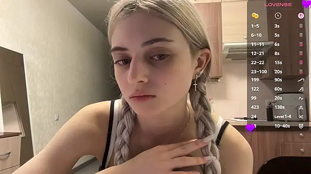 AidaGloshen online show from May 21, 3:32 pm