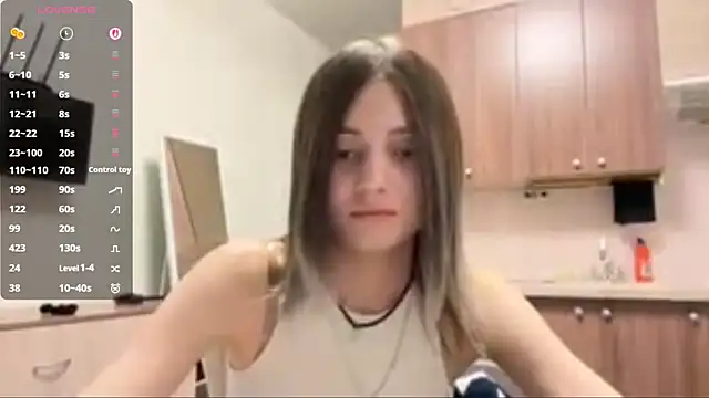 AidaGloshen online show from November 18, 4:08 pm