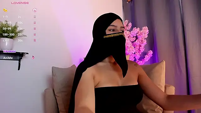 shaima   online show from March 5, 9:43 pm