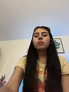 BIJOU SECRET online show from December 16, 4:18 am