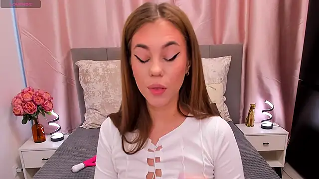 CandysSweet online show from May 13, 5:24 am