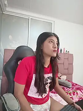 YeseniaRodriguez3 online show from May 16, 12:59 pm