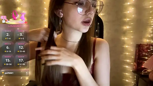 AliceStacy online show from December 18, 9:25 am