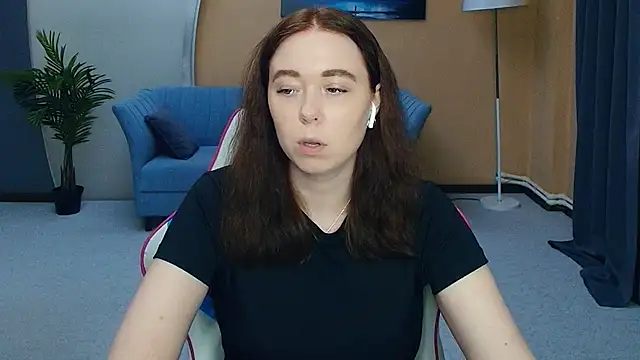 AddieOsler online show from May 13, 7:52 pm