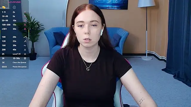 AddieOsler online show from May 25, 8:19 pm