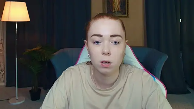 AddieOsler online show from December 19, 9:18 pm