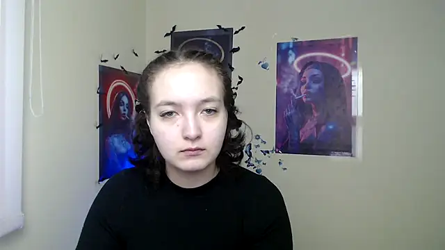 MissAriaa online show from December 3, 7:00 am