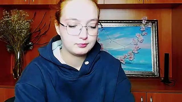 MissAriaa online show from April 18, 6:16 am