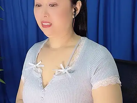 yaoyao22678 online show from January 6, 2:15 am