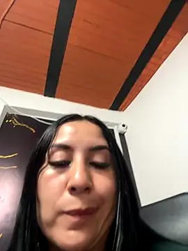 Dannybeplove online show from November 23, 1:13 pm