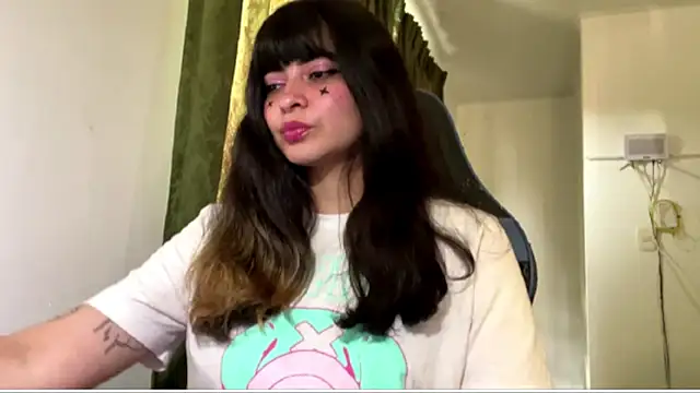 Annagoth  online show from April 15, 7:58 pm