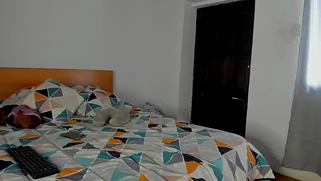 Keniia rizz online show from February 18, 7:35 pm