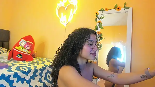 Keniia rizz online show from May 8, 10:22 pm