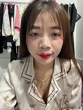 Zlienr023 online show from December 19, 12:19 pm