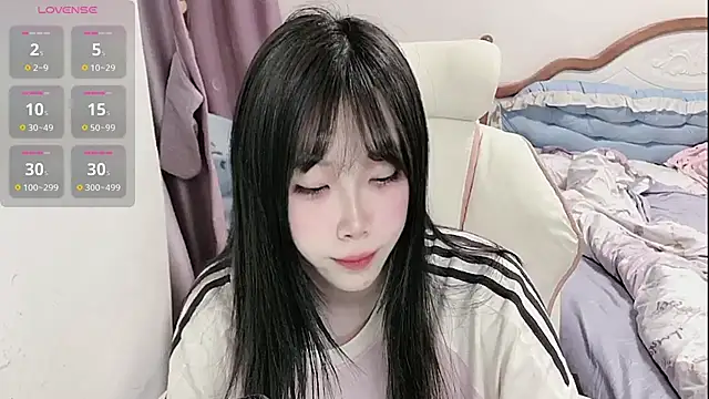 Vivian-88 online show from May 18, 6:47 pm