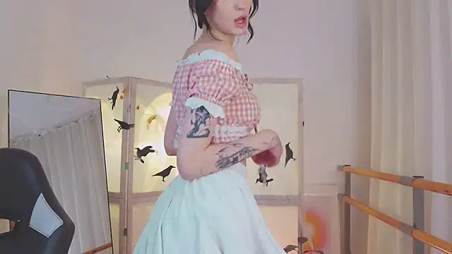 X xxrayna online show from October 30, 4:37 am