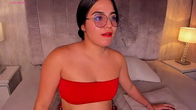 Melanie hillz online show from May 16, 9:25 pm