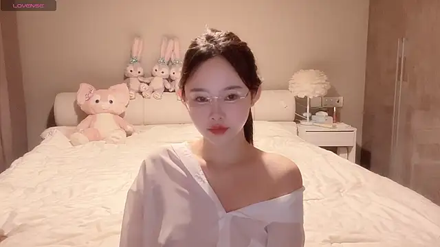 lovely-88 online show from November 8, 2:33 pm