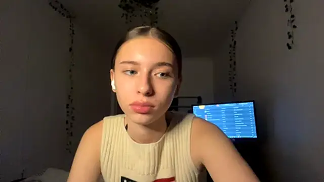 LilithFlamey online show from November 17, 6:19 pm