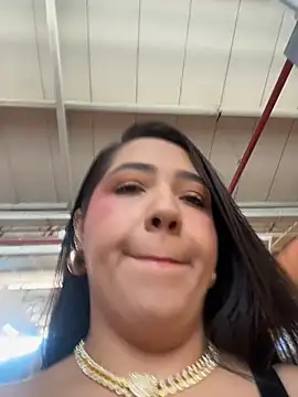 Hannahpradaa  online show from November 19, 8:53 pm