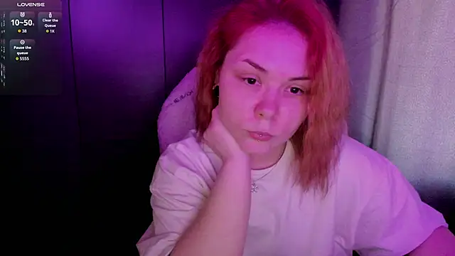 sophia lix online show from May 15, 9:12 am