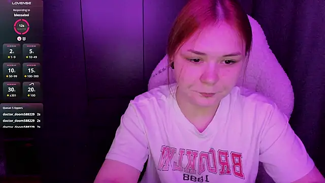 sophia lix online show from May 31, 6:09 pm