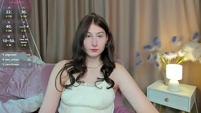 May Yam online show from March 11, 3:44 am