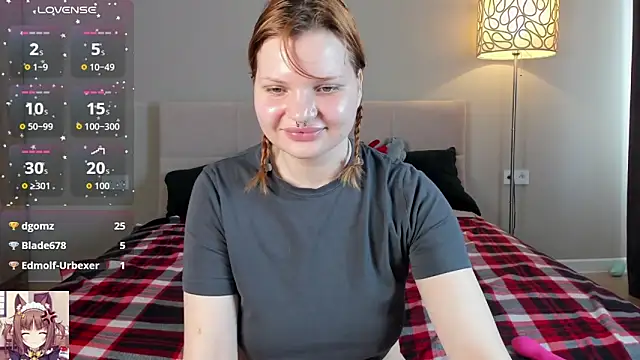 babyyullii online show from April 9, 5:10 am