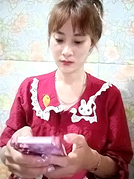 Em xinh01 online show from May 23, 8:45 am