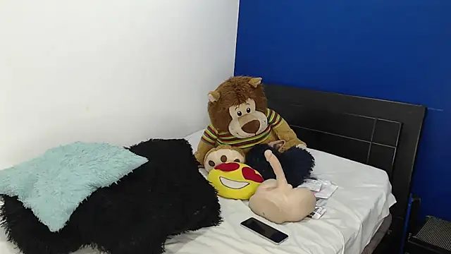EmmilyConnor online show from May 19, 2:02 pm