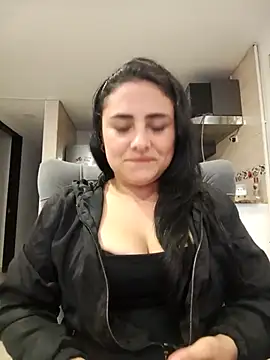 solandrea online show from November 3, 9:41 pm