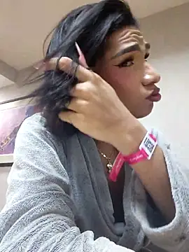 FernandaFox  online show from April 28, 11:30 pm