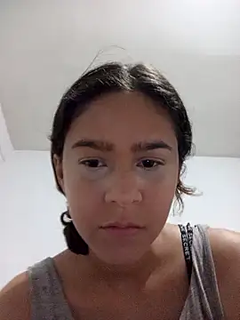 Coralpetite online show from November 10, 10:16 pm