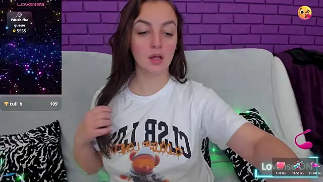 GlowMimi online show from November 3, 10:47 pm