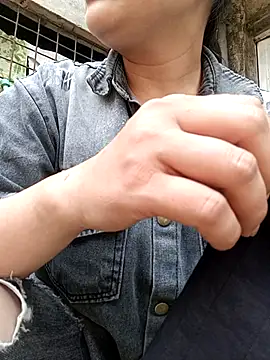 yoyo-mi online show from March 29, 7:29 am