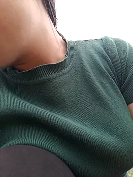 yoyo-mi online show from May 7, 9:57 am