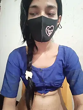Green LaDY66 online show from June 24, 1:21 pm