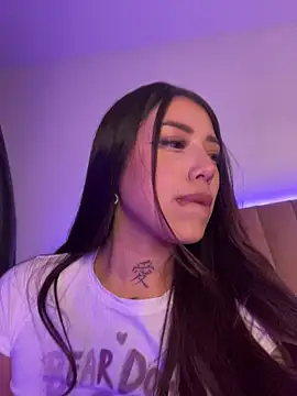 AshleyWinslow online show from March 17, 5:44 am