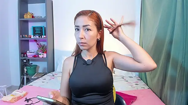 julialex  online show from July 9, 8:11 pm