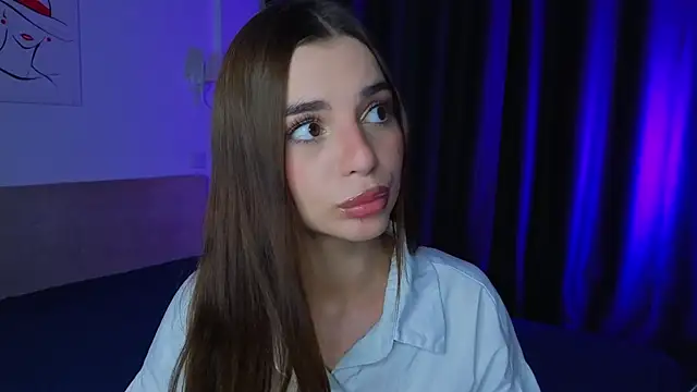 LauraHansil online show from May 24, 7:13 pm