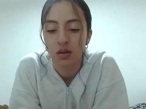 NatySensuaal online show from December 3, 4:15 am